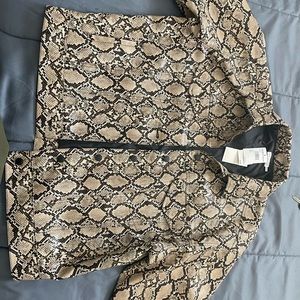 Good American - Snake Print Leather Jacket. Chic style. Size is a 3 = 2XL.